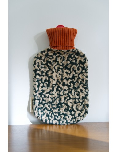 Noisy Camo Hot Water Bottle | Kelp Forest | Large (2 Liter) rembourrage situé sous